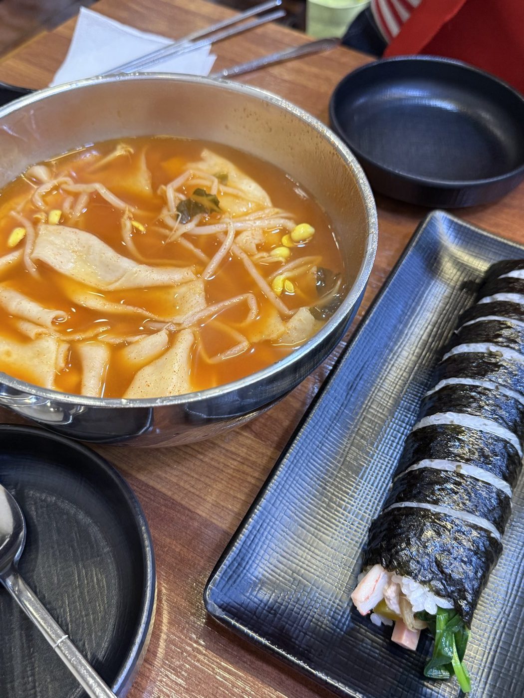 高速ターミナル駅 手打ちすいとん ランチ